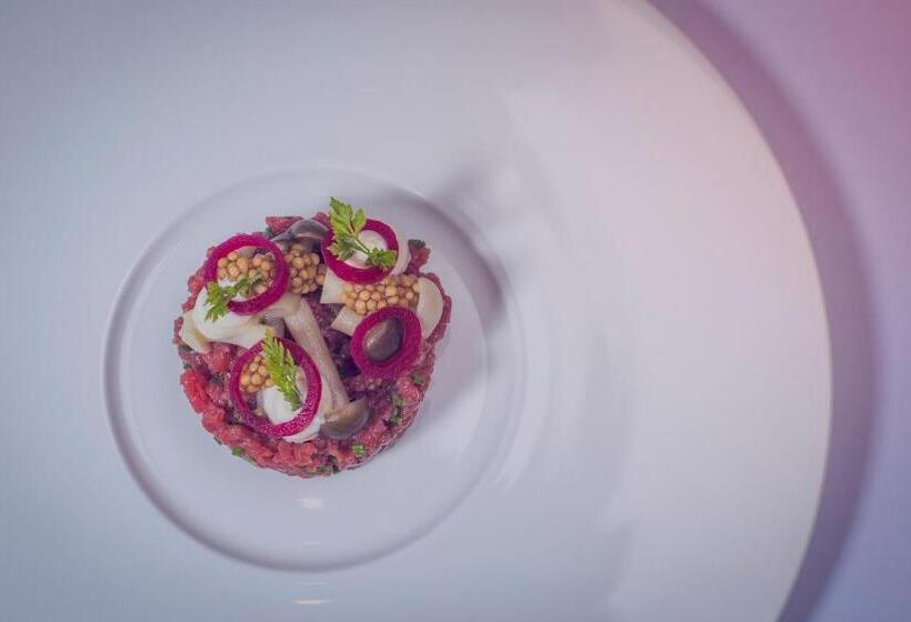 Iris Porsche Hotel & Restaurant