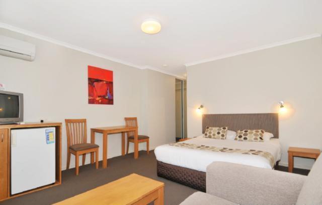 Mandurah Motel And Apartments