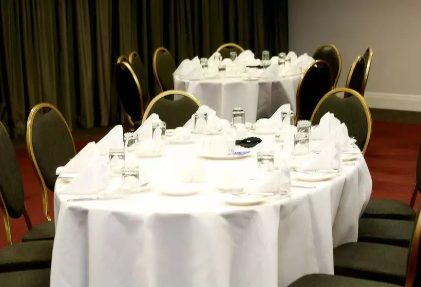 Metro Hotel Ipswich International