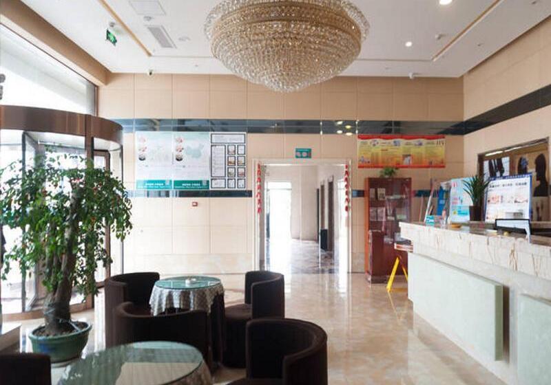 ホテル Greentree Inn Wuhu Wuhu County Yingbin Avenue World Trade South Building Express