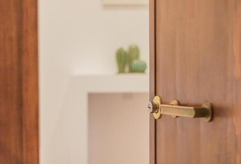 تختخواب و صبحانه Il Vicolo Suite