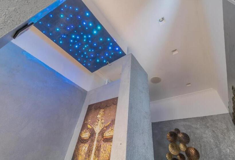 تختخواب و صبحانه Il Vicolo Suite