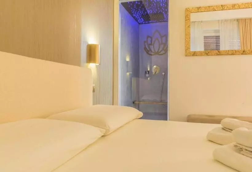 تختخواب و صبحانه Il Vicolo Suite