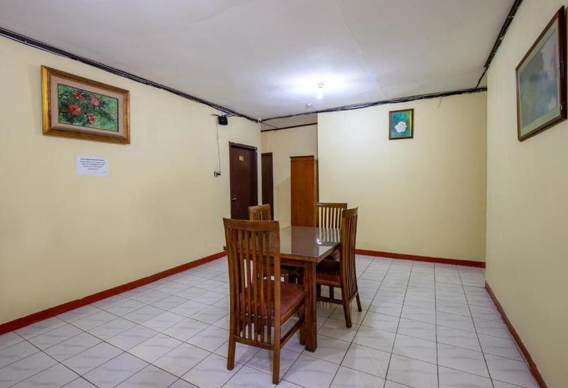 فندق Margot Residence  Pondok Indah