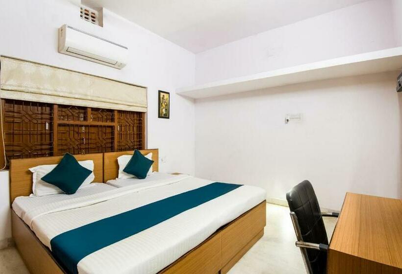 Hôtel Oyo 78637 Silver Key  Galaxy