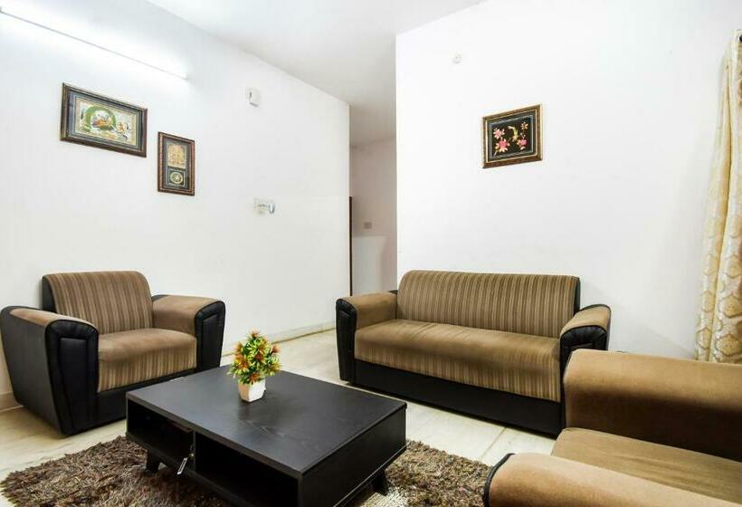 Hôtel Oyo 78637 Silver Key  Galaxy