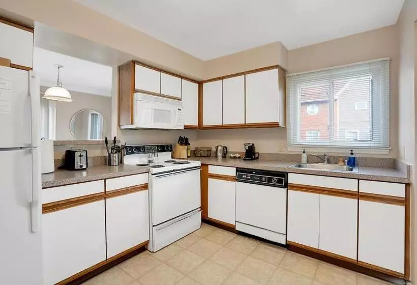 Kasa Downtown Louisville