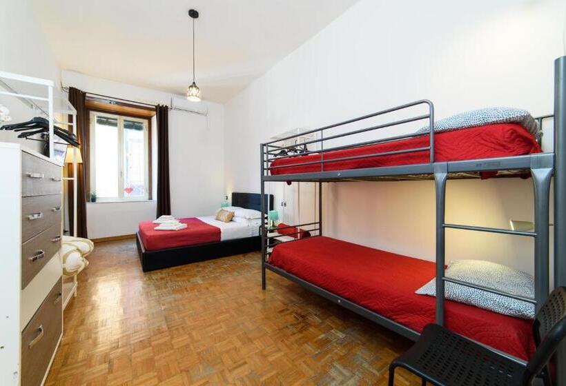 پانسیون Inside Chiaia Rooms