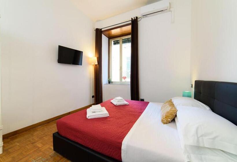 پانسیون Inside Chiaia Rooms