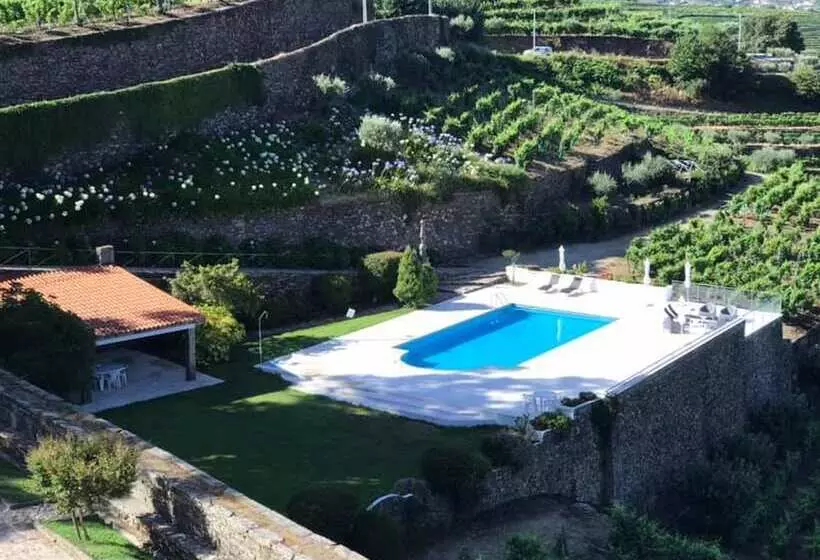 Casa Das Torres De Oliveira