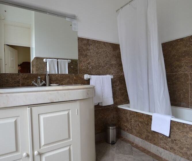 Casa Das Torres De Oliveira