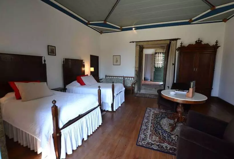 Casa Das Torres Da Facha