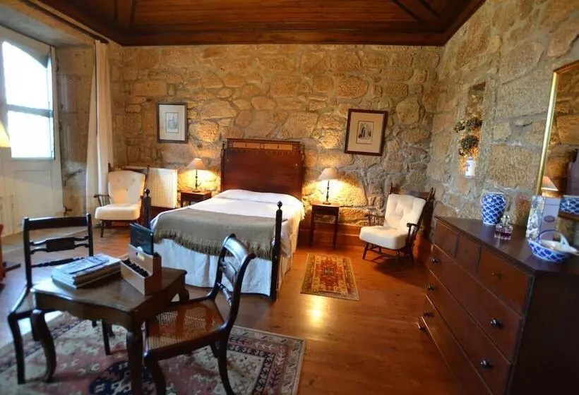 Casa Das Torres Da Facha