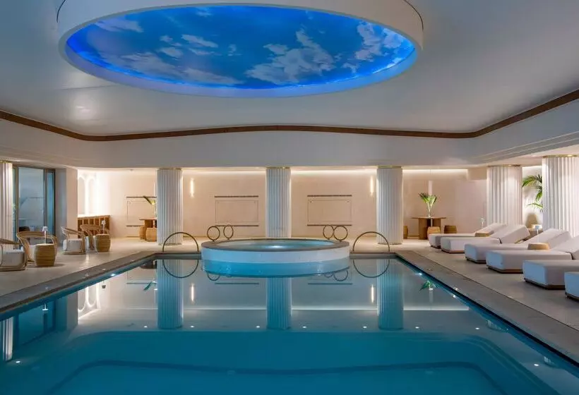 Отель Aquila Rithymna Beach