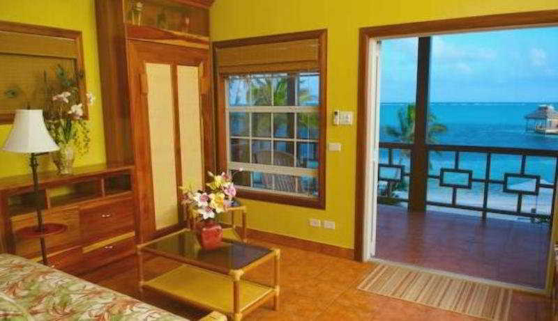 فندق Belize Legacy Beach Resort