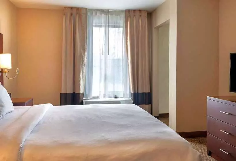 Отель Comfort Suites Goodyearwest Phoenix