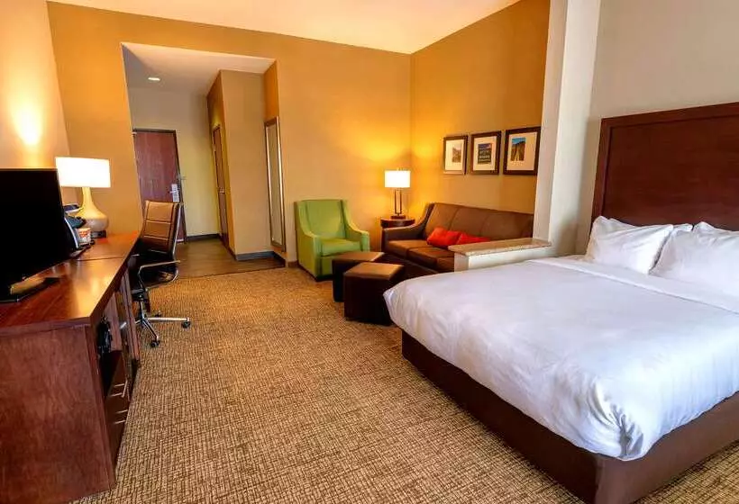 Отель Comfort Suites Goodyearwest Phoenix