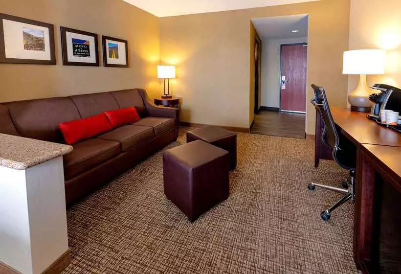 Отель Comfort Suites Goodyearwest Phoenix