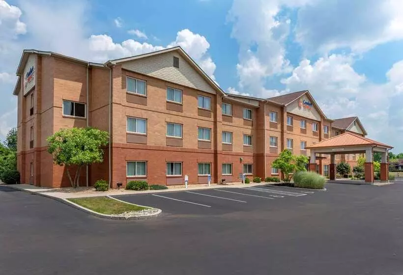 Отель Comfort Suites Mason Near Kings Island