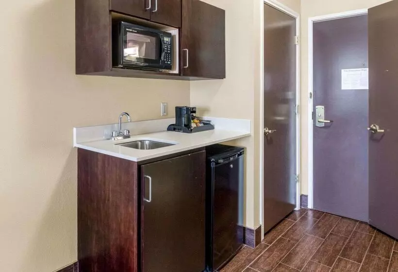 ホテル Comfort Suites