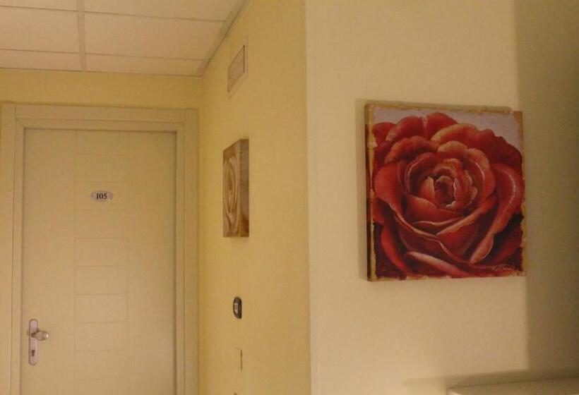 Отель Cristal Eboli