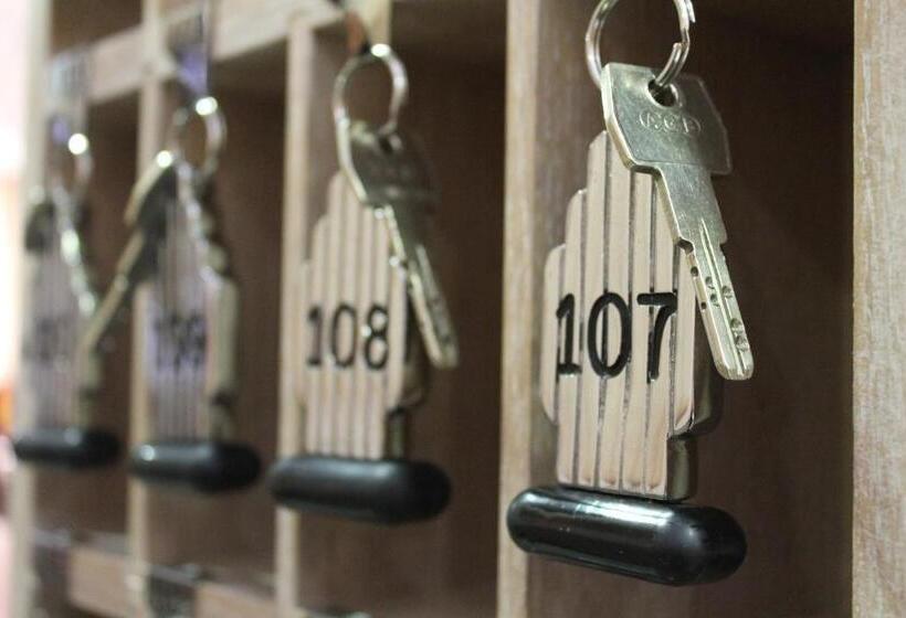 Отель Cristal Eboli