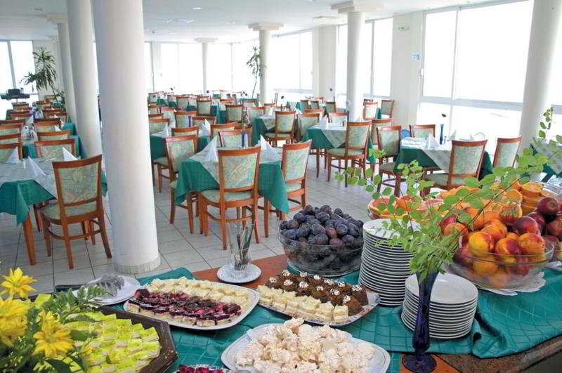 فندق Dolphin Marina