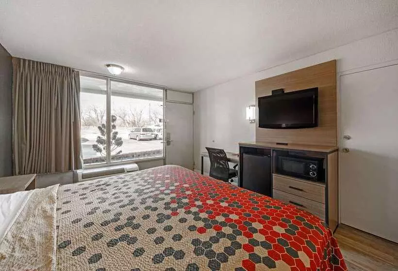 酒店 Econo Lodge Inn & Suites Near Bricktown