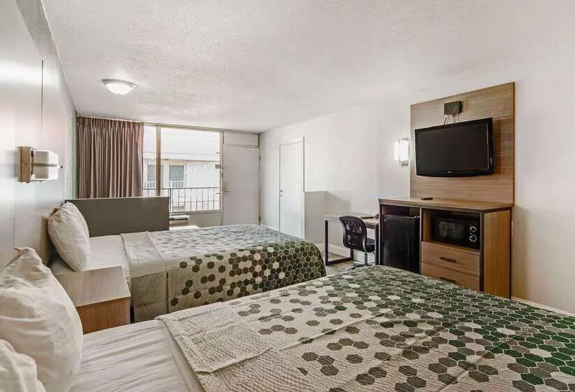 酒店 Econo Lodge Inn & Suites Near Bricktown