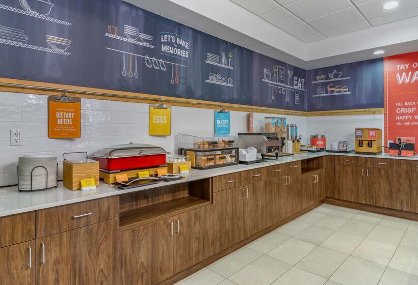 בית מלון כפרי Hampton Inn & Suites By Hilton Edmonton/west