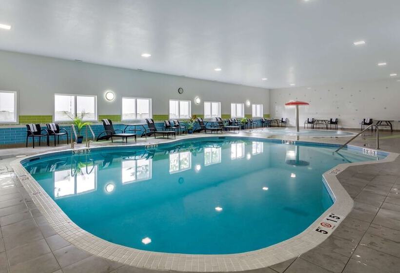 בית מלון כפרי Hampton Inn & Suites By Hilton Edmonton/west