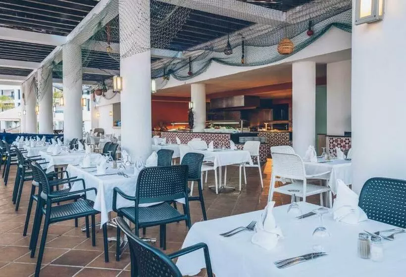 호텔 Iberostar Waves Saidia