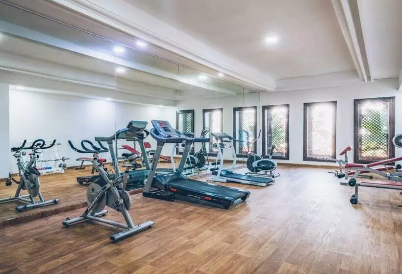 호텔 Iberostar Waves Saidia