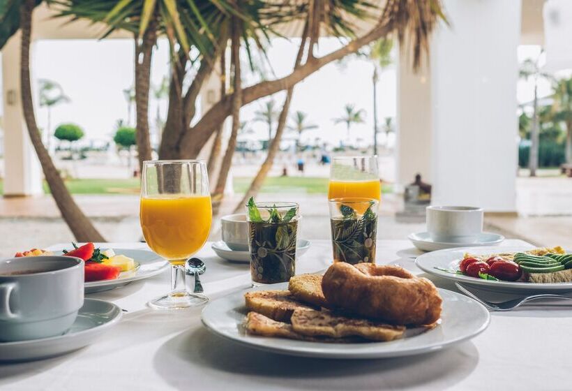 فندق Iberostar Waves Saidia