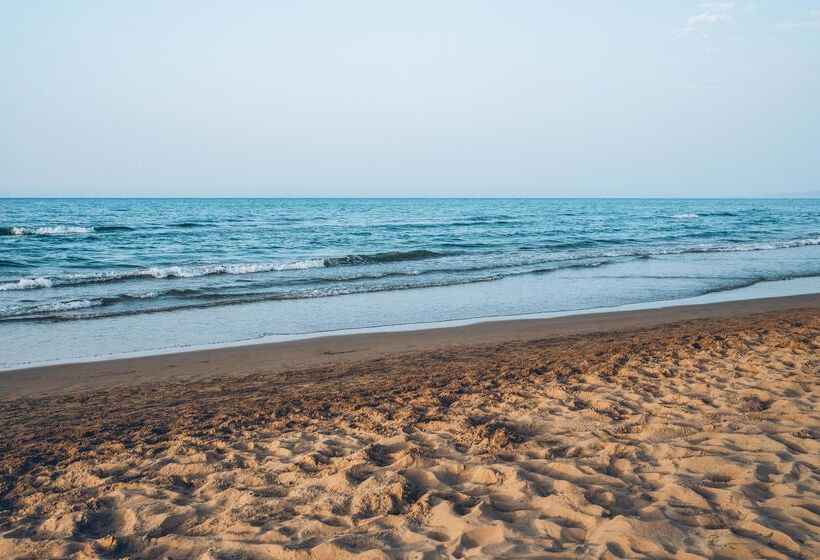 فندق Iberostar Waves Saidia