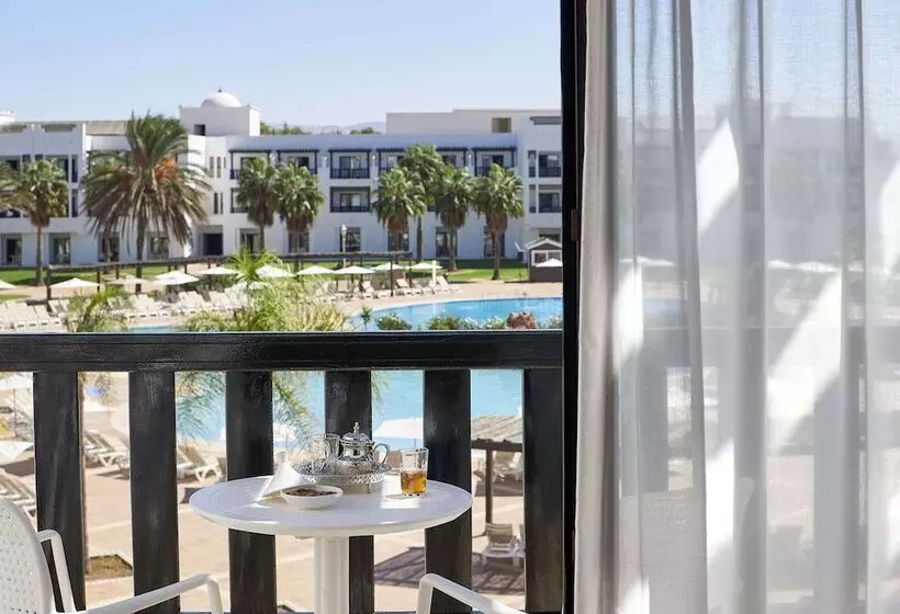 호텔 Iberostar Waves Saidia