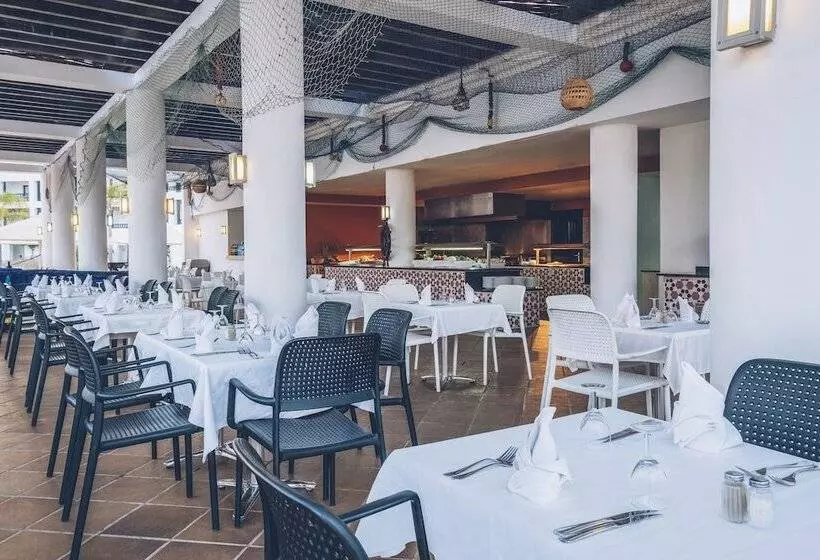 호텔 Iberostar Waves Saidia