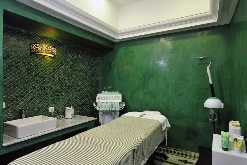 호텔 Iberostar Waves Saidia