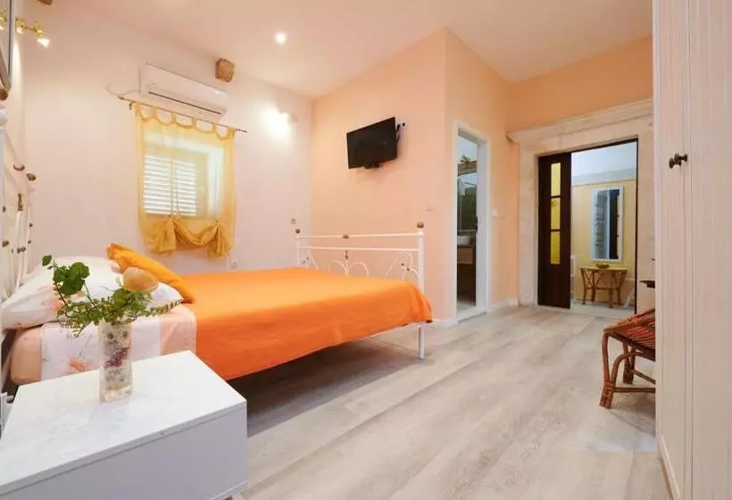 Hotelli Palace Derossi