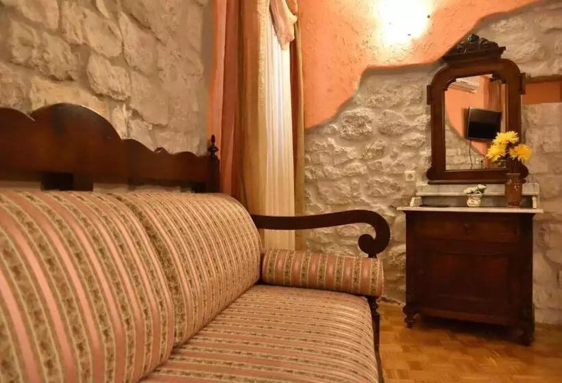 Hotelli Palace Derossi