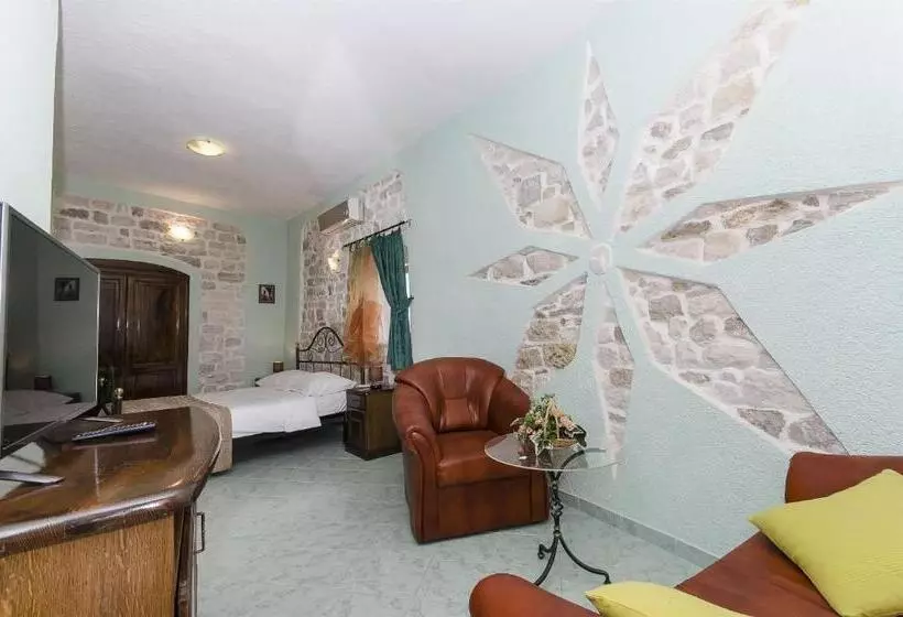 Hotelli Palace Derossi