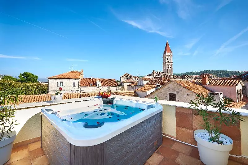 Hotelli Palace Derossi