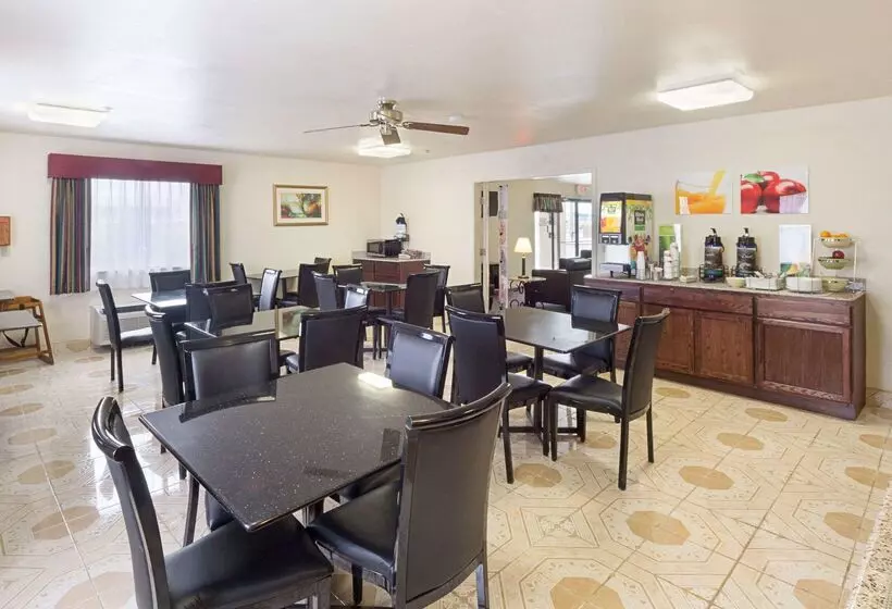 فندق Baymont By Wyndham Del Rio