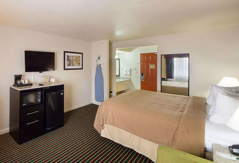 فندق Baymont By Wyndham Del Rio