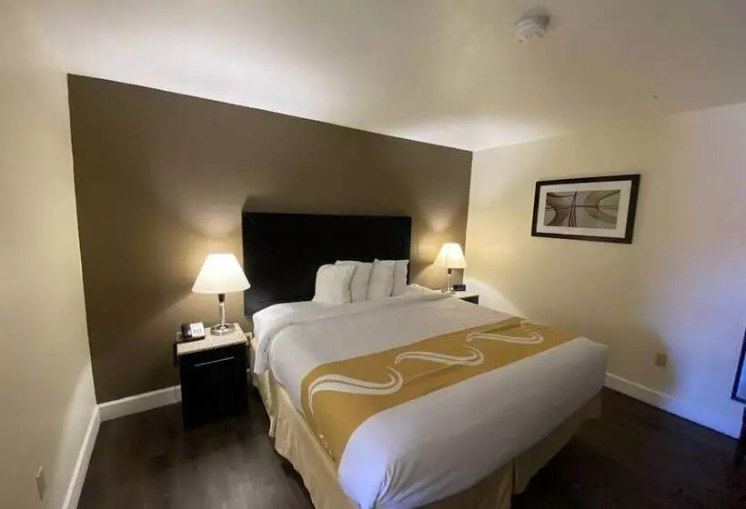 فندق Baymont By Wyndham Del Rio