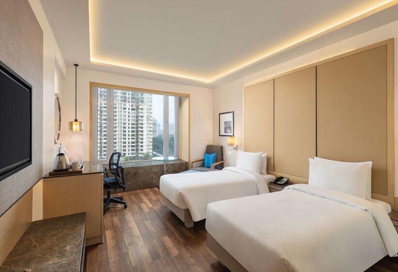 هتل Radisson Mumbai Goregaon