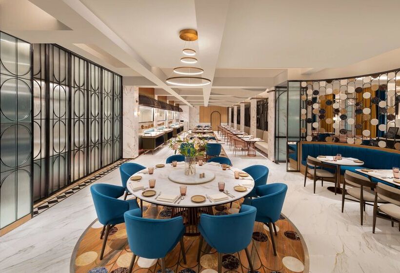 هتل Radisson Mumbai Goregaon