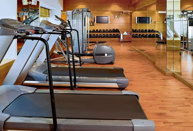 فندق Radisson Mumbai Goregaon