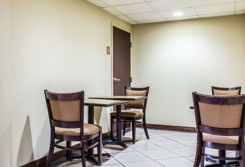 Отель Rodeway Inn