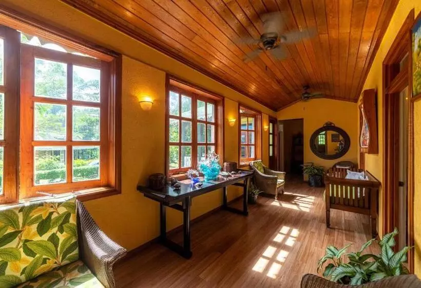 هتل Rosalie Bay Eco Resort & Spa